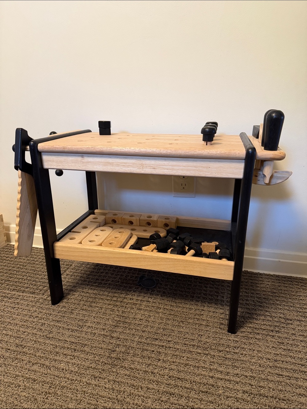Crate&kids Wooden Kids Workbench